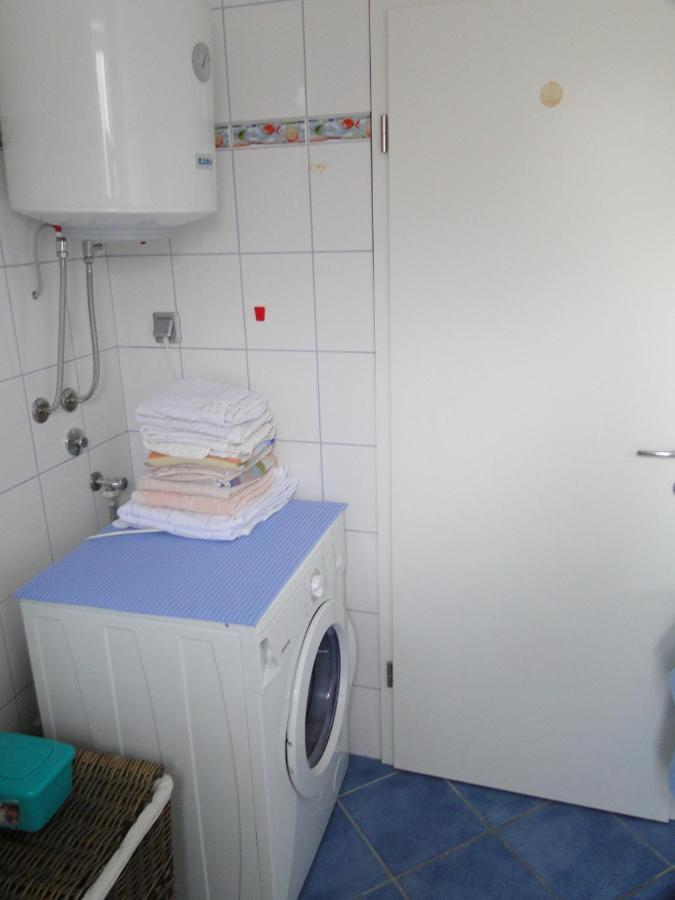 Vito & Rocco Apartment Malinska Ruang foto
