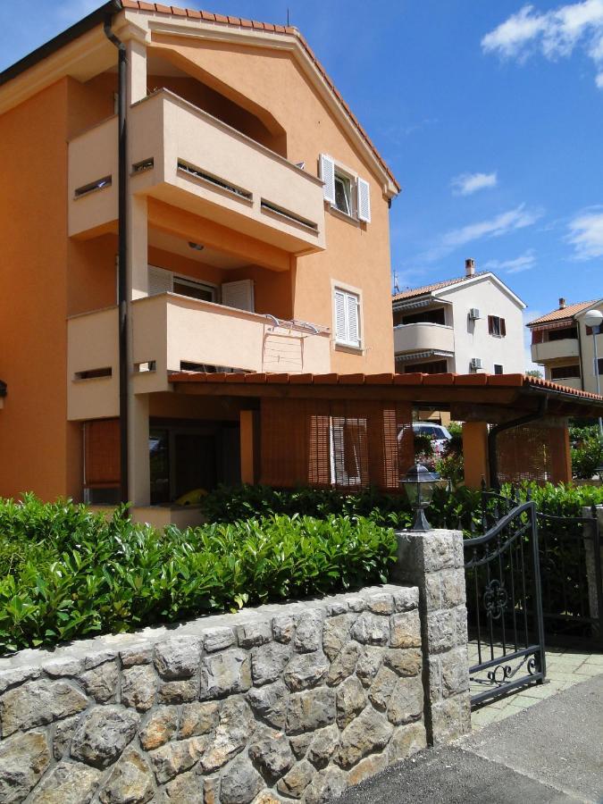 Vito & Rocco Apartment Malinska Ruang foto